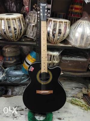Challenge on this price New branded acoustic guitar in
