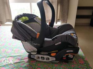 Chicco Keyfit 30 Infant Car seat. Hardly used.