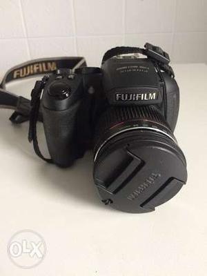 Fujifilm finepix DSLR Camera