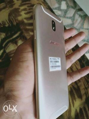 J7 pro good condition with al accesory nd grnty