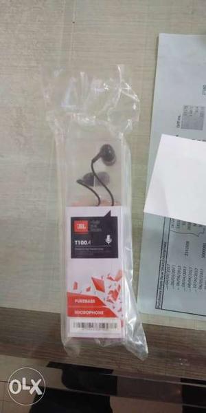 JBL Headphones Mrp is  offer price only 600