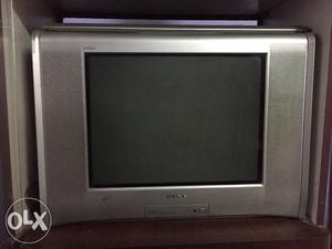 Sony Wega TV in excellent working condition.