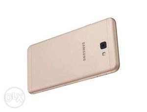 This is the samsung galaxy j7 prime.gold color