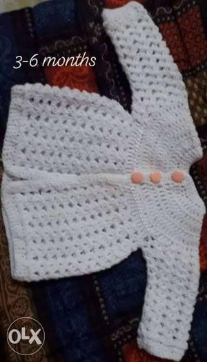 Toddler's White Knitted Long-sleeved Top