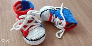 Toddler's White-and-blue Knitted Shoes