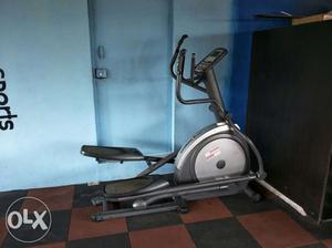Treadmill, cross trainer, Smith machine