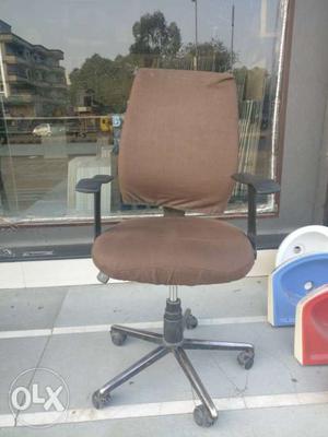Urgent sell Revolving chair Good condition Total