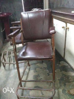 Urgently sale 2 chair