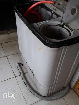 Videocon Eco wash Semi automatic washing machine