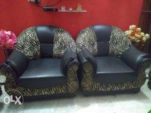 5seater sofa set with center table and 32inch