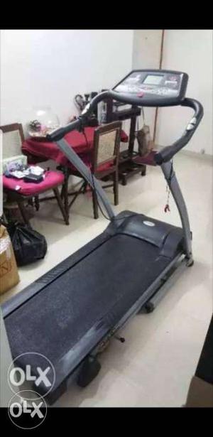 6 year old electric treadmill. Display not