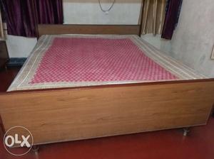 6×7 Box double bed in good condition