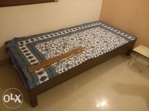 A single bed,length 82 inches and breadth 39