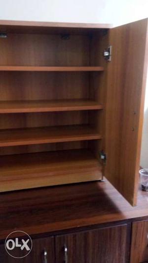 Brown Wooden 4-layer Shelf suitable for keeping books or