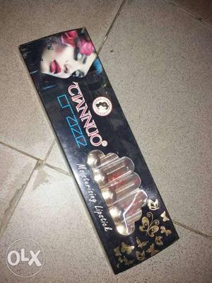 (CIANNUO CRAZE) Company Lips stick. moisturising