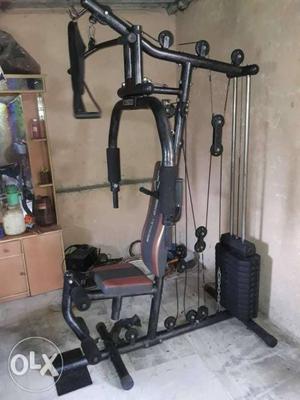 COSCO gym machine in very good condition.