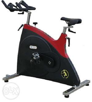Cardioworld Commercial Use Heavy Duty Spinning Bike With 1