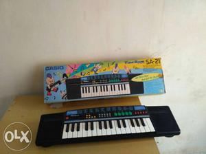 Casio key board in fine condition for sale at Rs