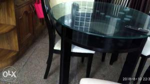 Dinning table for 4 peoples for sale