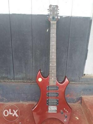 Fendar Electric Guitar in good condition price can be