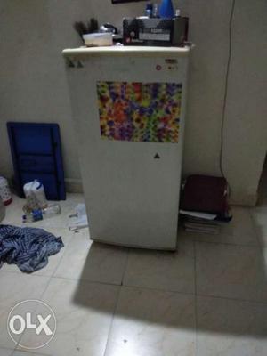 Freez working very good condition and with ice cooling