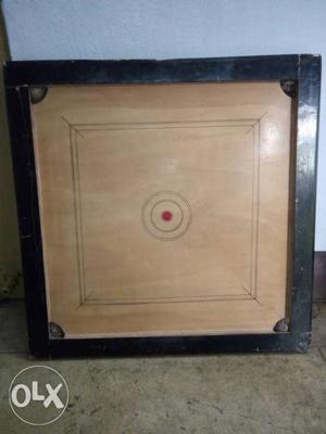 Game board good condition two year old size 3 * 3