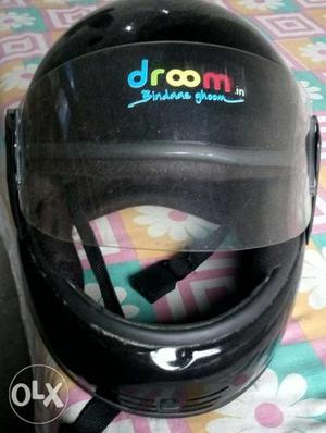 Helmet Droom company Ka h brand new condition hai