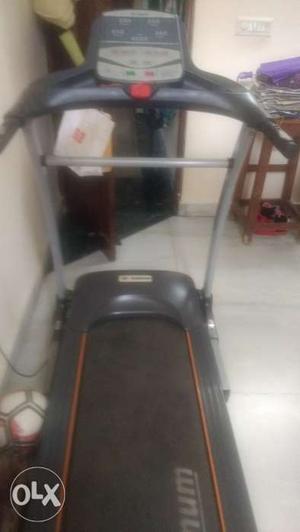 Motorized Magnum make Treadmill in excellent