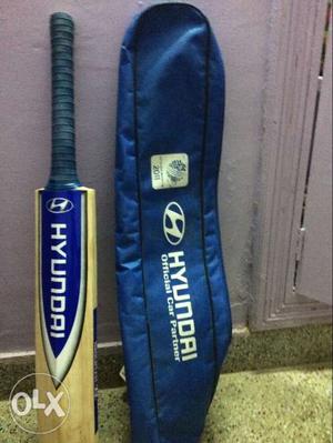 New Hyundai World Cup edition bat new, unused with case