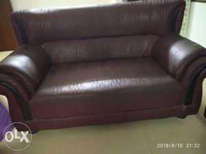 Sofa set 3 +2.. want to sell at  only..