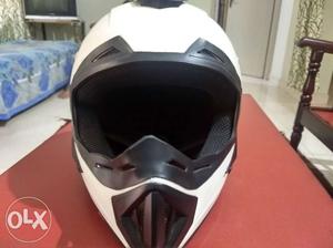 Vega helmet hardly used because it doesn't fit in activa