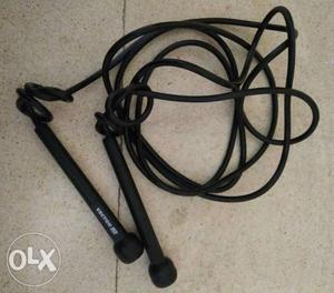 Black jumping rope for men and women