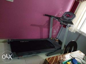 Fitness world Treadmill 