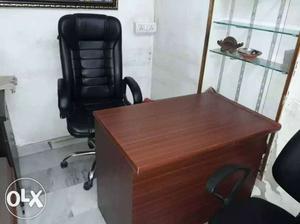 Office Furniture. Only 1 Month Old. Table1.BossChair1.