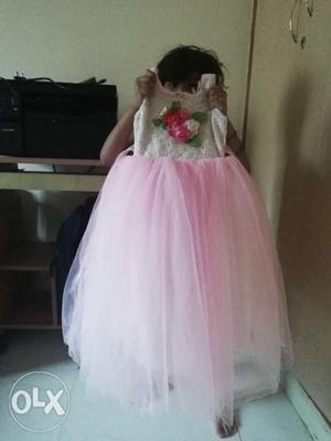 Tutu dress for 2-4 yrs kid. Bought for 