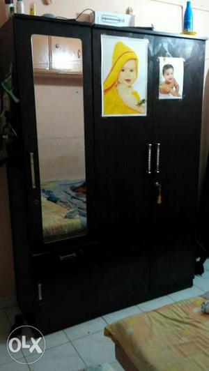 2+1 Wardrobe only 1yr old in good condition