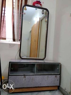 7feet dressing table of fine quality wood
