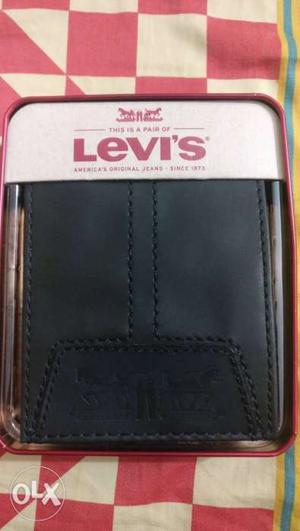 Black Levis Leather Bifold Wallet brand New
