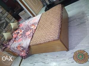 Dewan Bed with cotton matters inside box 4*6 size