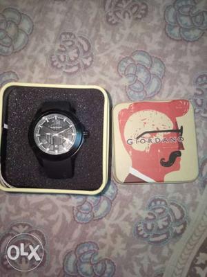 Giordano new watch didn't used new piece buy on 13 august