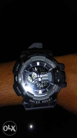 Good watch.watch with box. 5 months old.urgently sale