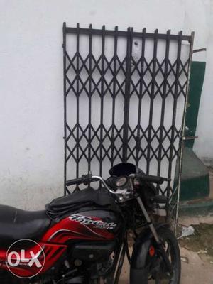 I want to sell neat condition grill black