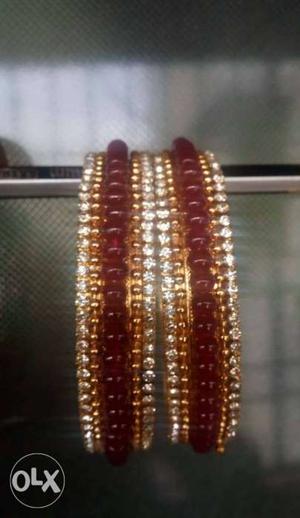Lovely bangles for the lovely people