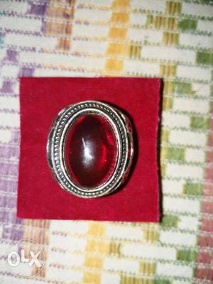 Red stone antic ring