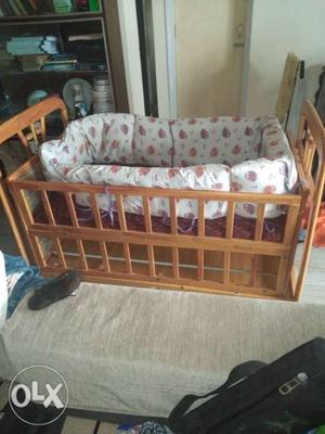 Solid wood crib use only for 8 months