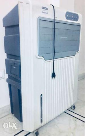 Usha Honeywell Cooler with remote