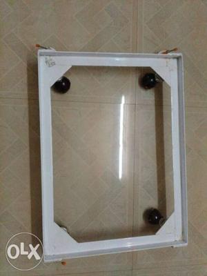 Washing machine stand, two month old,good