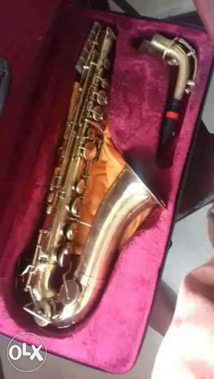 Altosaxphone good quality. Low price.