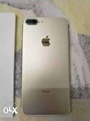 Apple 7 plus 32GB complete series 5 month old 7