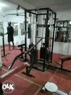 Black And Red Jungle Gym Machine